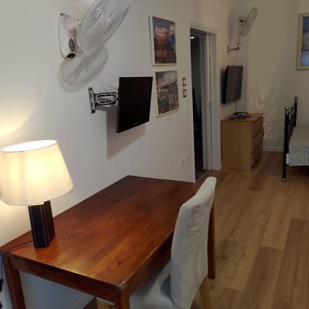 Promenade Apartment With Sea View Солун Екстериор снимка