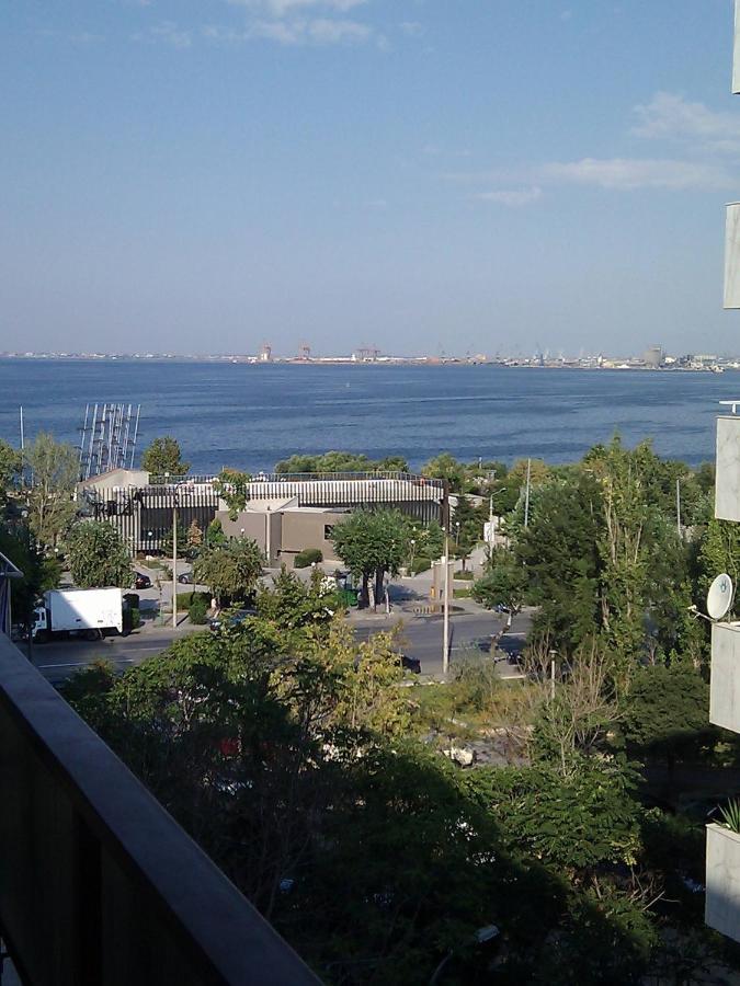 Promenade Apartment With Sea View Солун Екстериор снимка