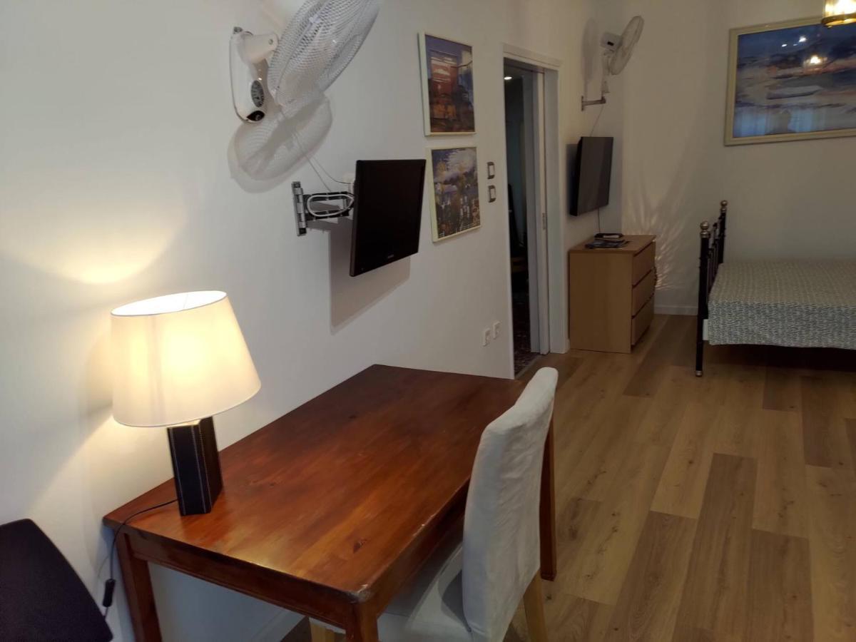 Promenade Apartment With Sea View Солун Екстериор снимка