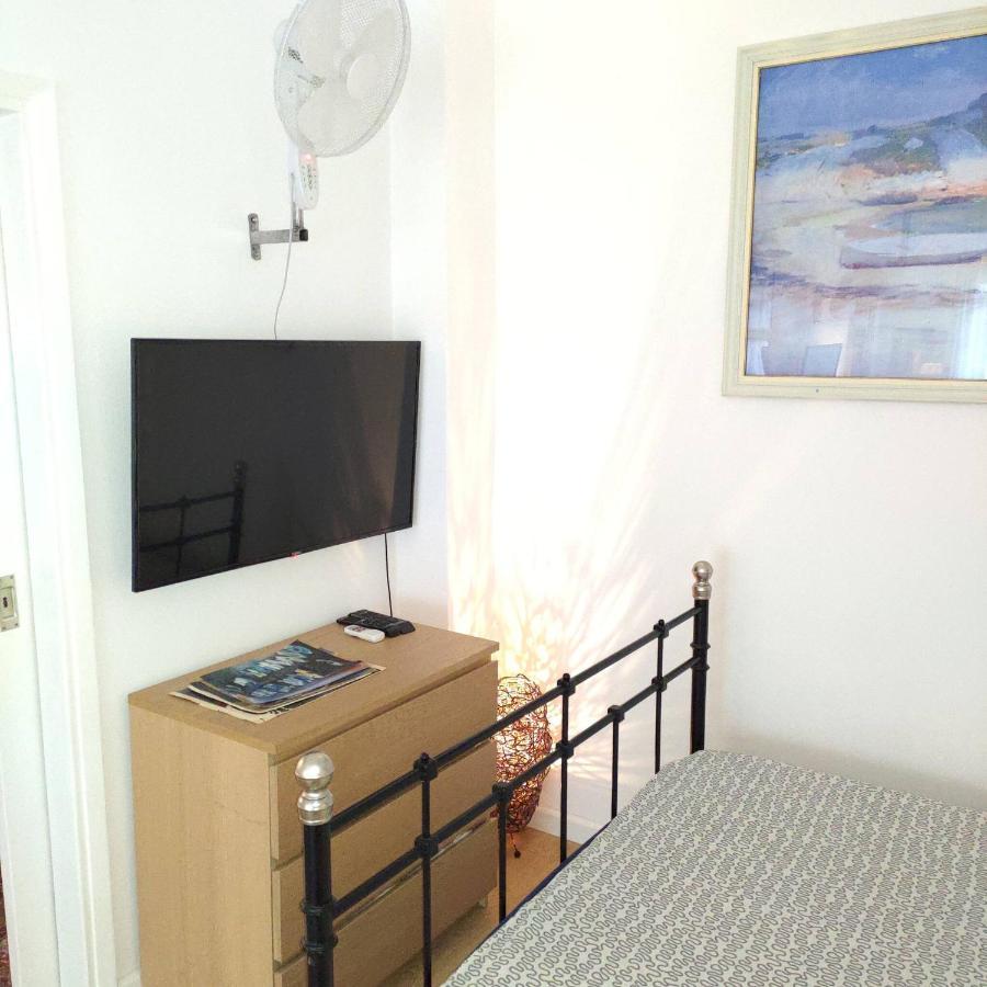 Promenade Apartment With Sea View Солун Екстериор снимка