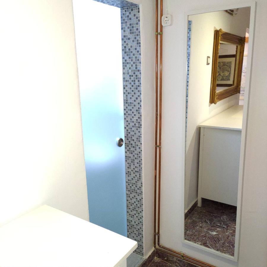 Promenade Apartment With Sea View Солун Екстериор снимка