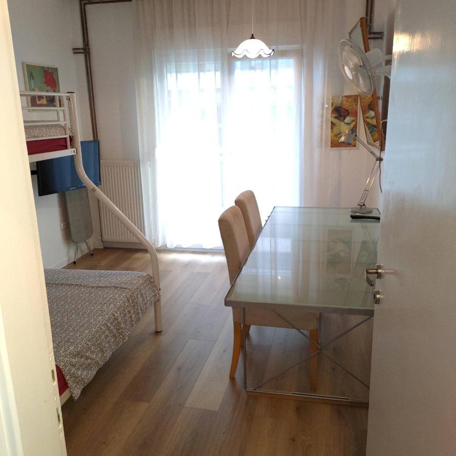 Promenade Apartment With Sea View Солун Екстериор снимка