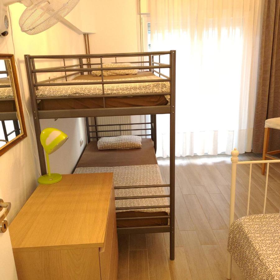 Promenade Apartment With Sea View Солун Екстериор снимка