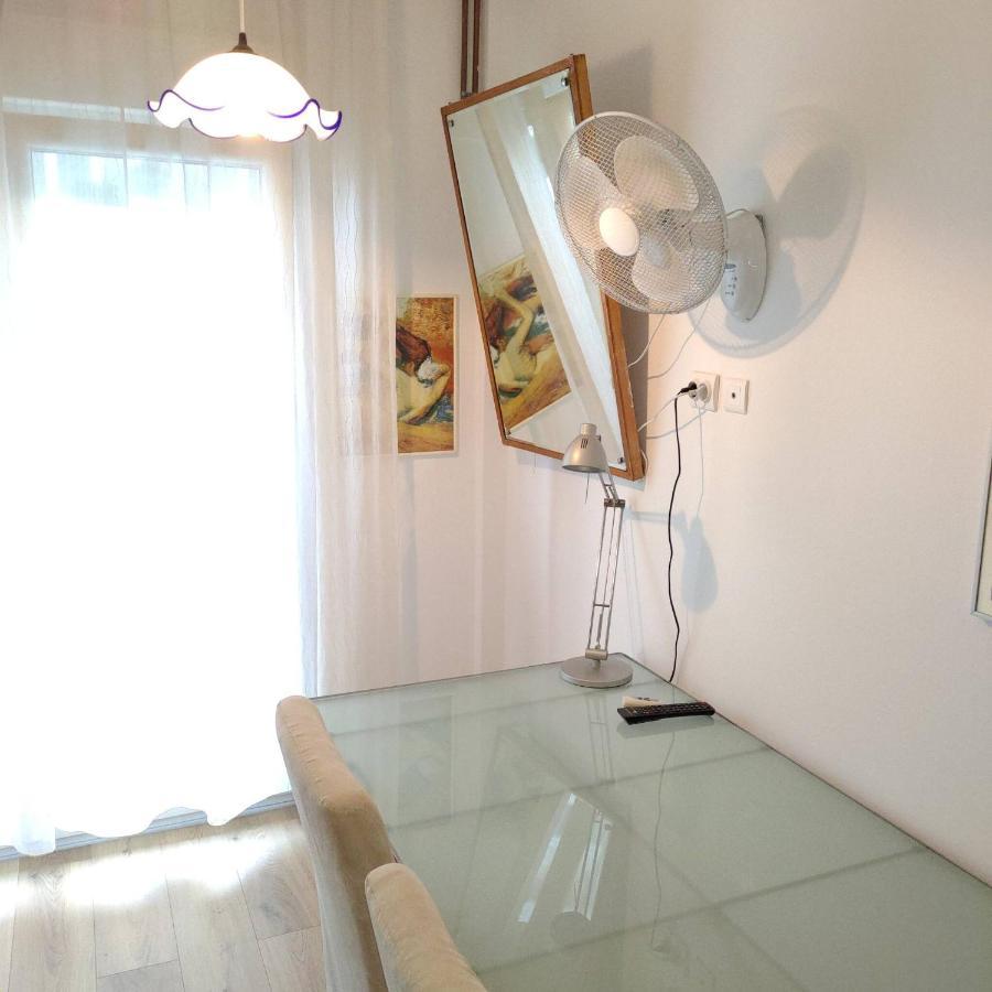 Promenade Apartment With Sea View Солун Екстериор снимка