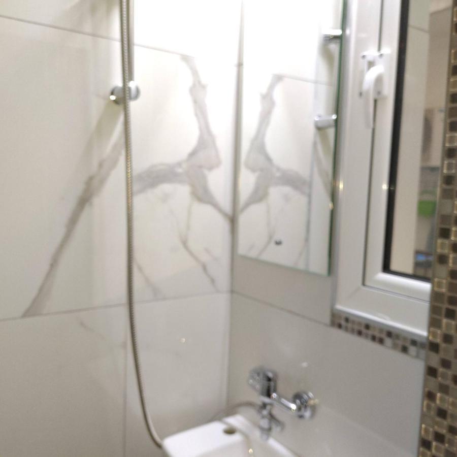 Promenade Apartment With Sea View Солун Екстериор снимка